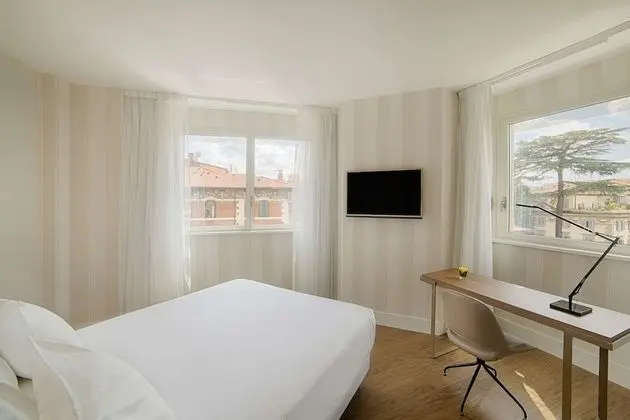 Junior Süit (Extra Bed 3 adults)