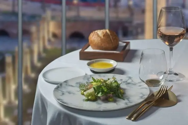 Junior Süit (ExtraBed 2adlts+ 1chld, ForiImperiali)