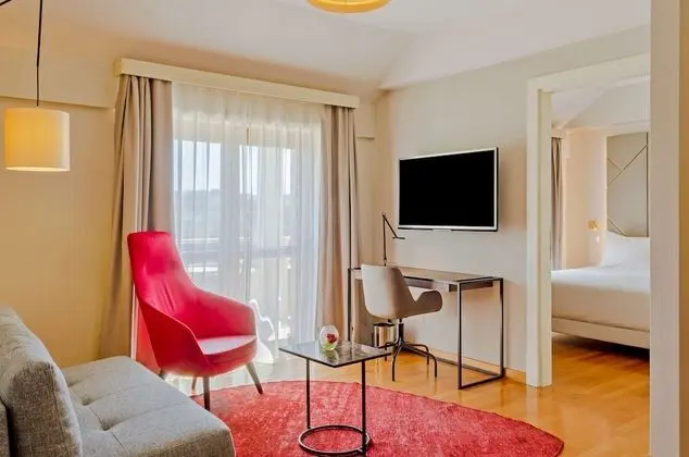 Junior Süit (Extra Bed 2 adults + 1 child)