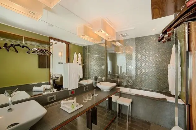 Superior Oda, Deniz Manzaralı