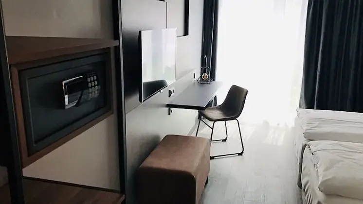 Tek Büyük Yataklı Oda (Feelgood)