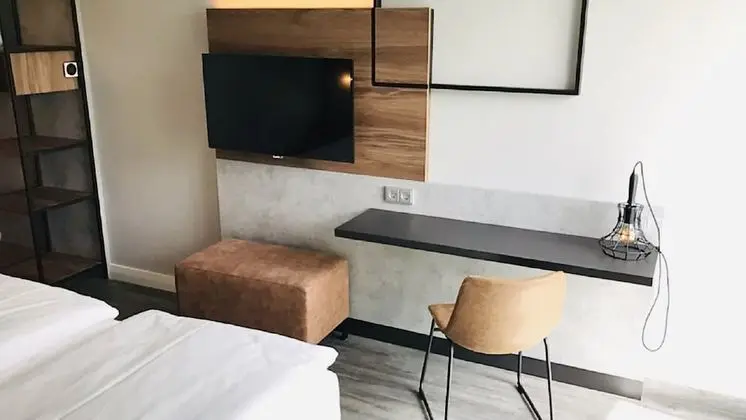 Tek Büyük Yataklı Oda (Feelgood)