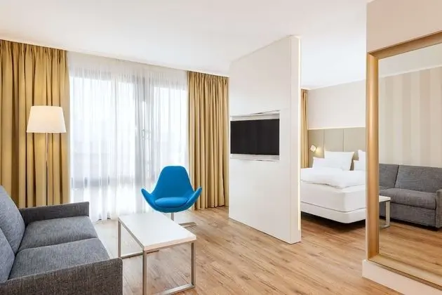 Junior Süit, Avlu (Extra Bed 2 adults + 1 child)