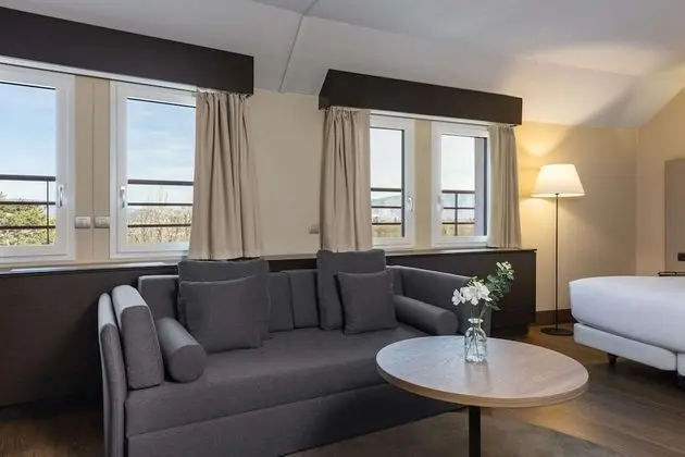 Junior Süit (Extra Bed 2 Adults + 2 Children)