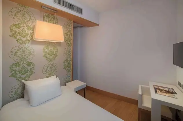 Standard Tek Kişilik Oda