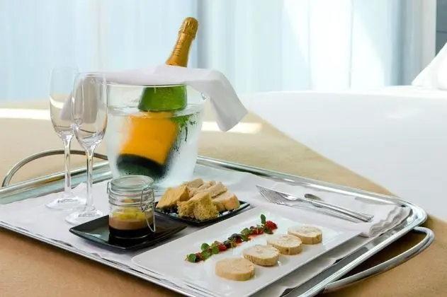 Family Oda (Adjoining Room, 2AD+2CH)