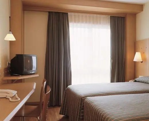 Standard Oda (Extra Bed 3 adults)