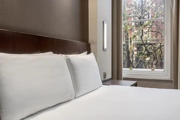 Çift ​​kişilik Standard