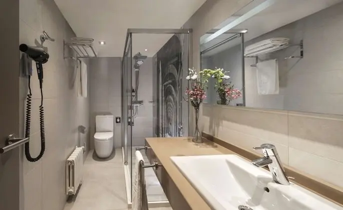 Family Oda, Bağlantılı Odalar (2AD+2CH)