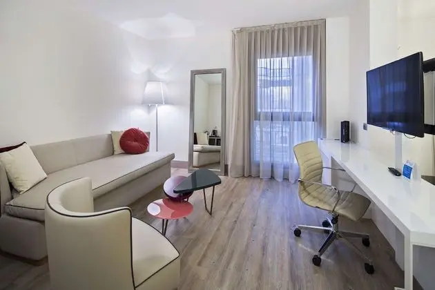 Junior Süit (Extra Bed 4 adults)