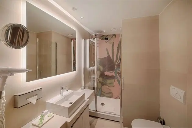 Junior Süit (Extra Bed 3 adults)