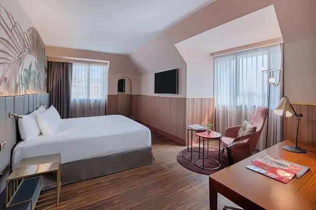Junior Süit (VIP Floor, Extra Bed 3 adults)