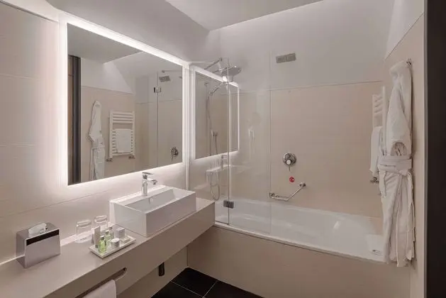 Junior Süit (VIP Floor, Extra Bed 3 adults)