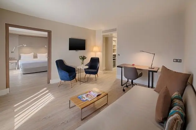 Junior Süit (Extra Bed 3 adults + 1 child)