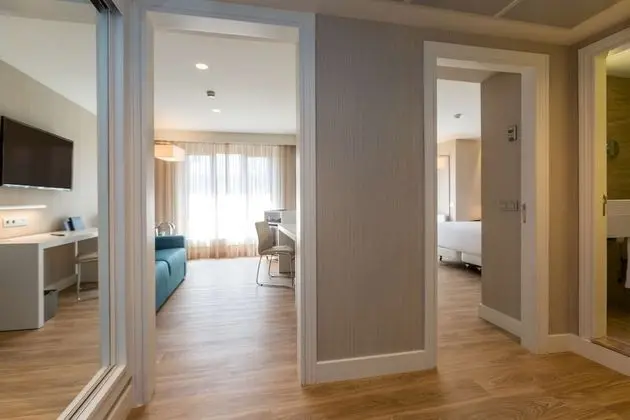 Junior Süit (Extra Bed 2 adults + 1 child)