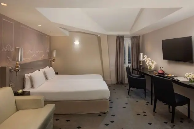 Junior Süit (Extra Bed 2 Adults + 1 Child)