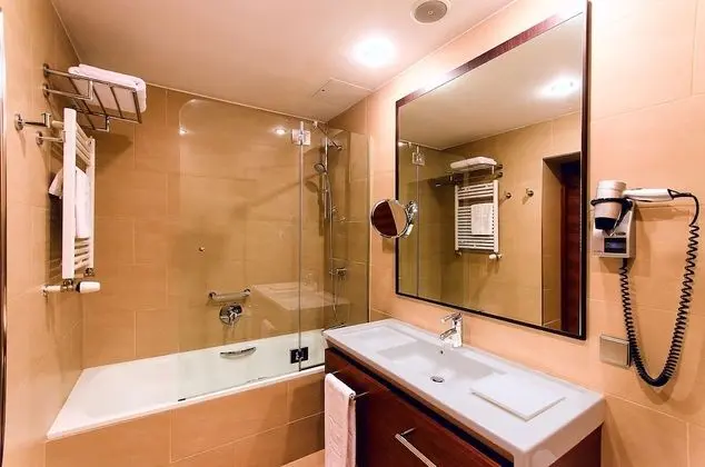 Standard Oda (Extra Bed 2 adults + 1 child)