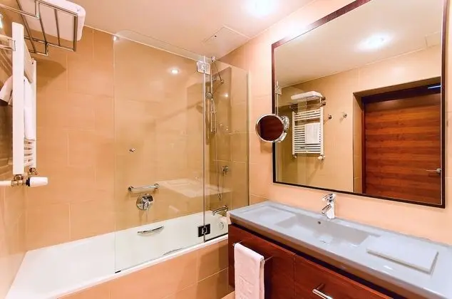 Standard Oda (Extra Bed 3 adults)