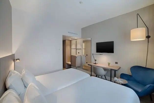 Family Oda (Adjoining Room 4 Adults)