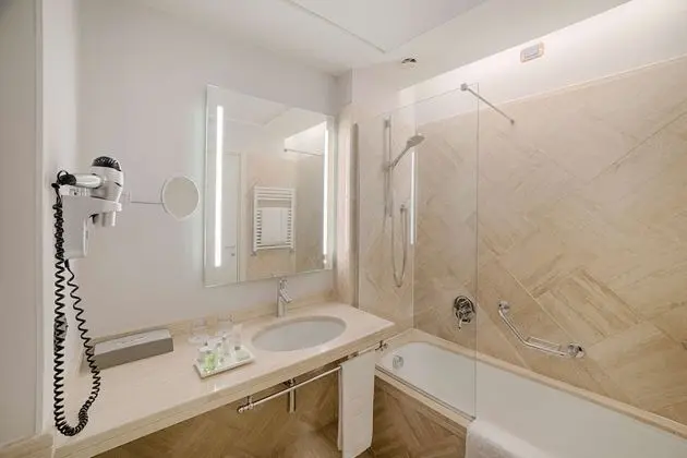 Superior Oda (Extra Bed 2 adults + 1 child)
