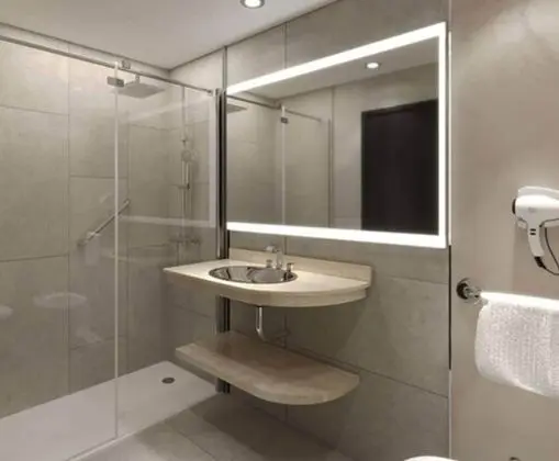 Standard Tek Büyük Yataklı Oda