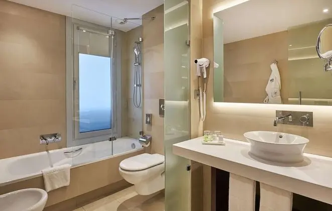 Junior Süit, Teras (Extra Bed 2 adults + 1 child)