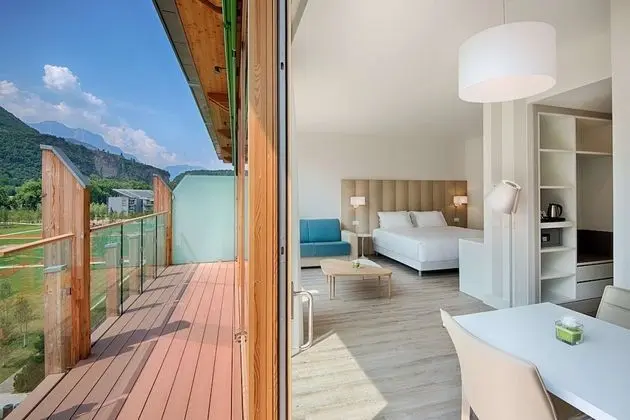 Junior Süit, Teras, Dağ Manzaralı (New Style Extra Bed 3 adults)