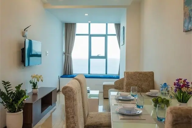 Connected Apartment with sea view