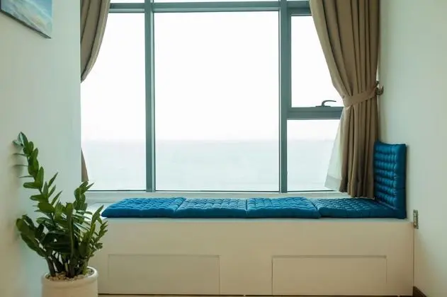 Connected Apartment with sea view