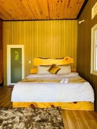 Deluxe Tek Büyük Yataklı Oda, Göl Manzaralı