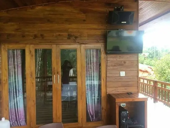 2 Bedrooms with Karaoke