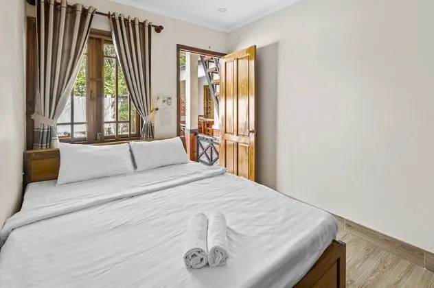 Deluxe Bungalov, Havuz Manzaralı