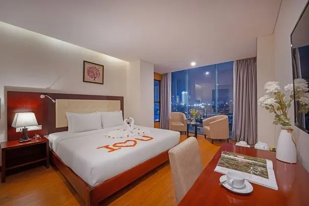Deluxe Tek Büyük Yataklı Oda, Nehir Manzaralı