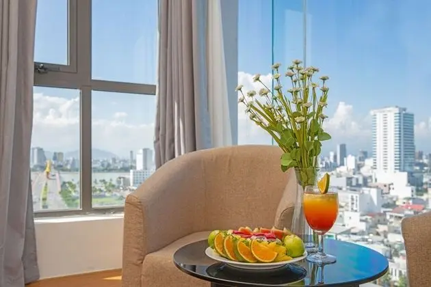 Deluxe Tek Büyük Yataklı Oda, Nehir Manzaralı