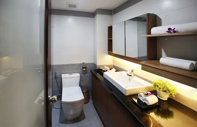Deluxe Tek Büyük Yataklı Oda, Nehir Manzaralı