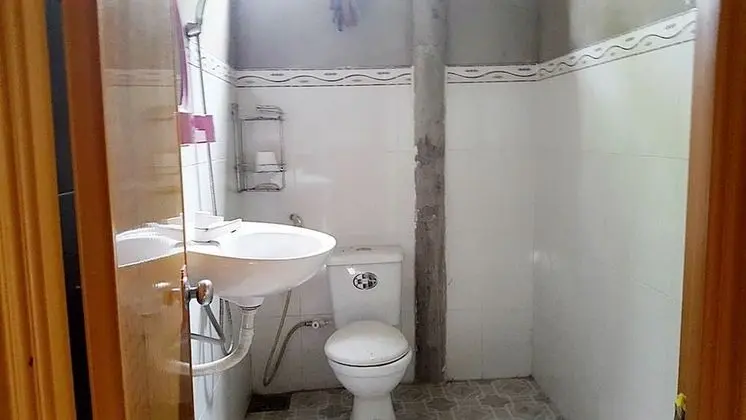 Tek Büyük Yataklı Oda, Ortak Banyo
