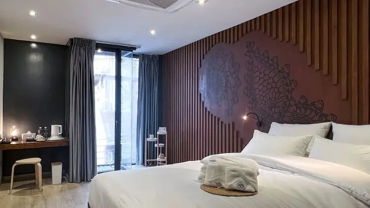 Deluxe Tek Büyük Yataklı Oda