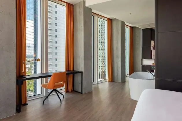 nhow Junior Suite + VIP Lounge