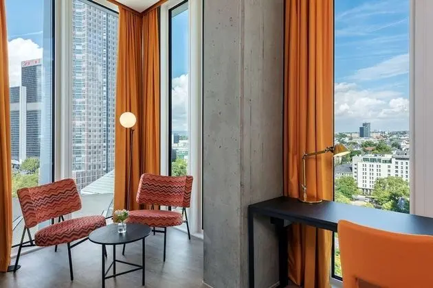nhow Junior Suite + VIP Lounge