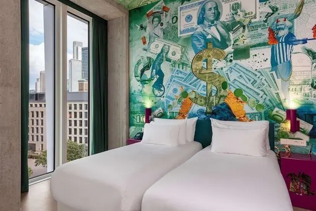nhow Premium Room