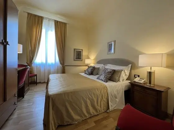 Basic Tek Büyük Yataklı Oda