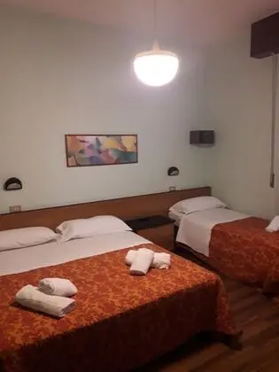 Basic Üç Kişilik Oda