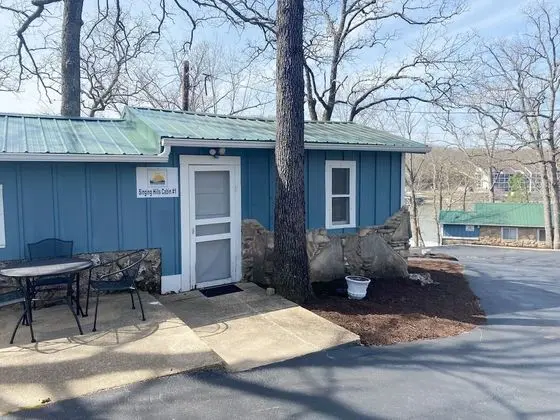 Singing Hills Cabin #1