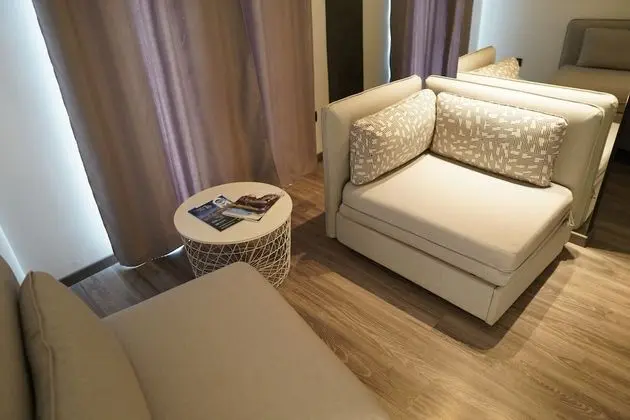 Superior Oda, Balkon