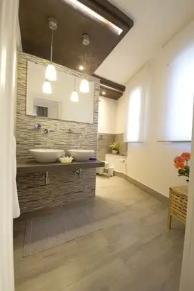 Superior Oda, Balkon