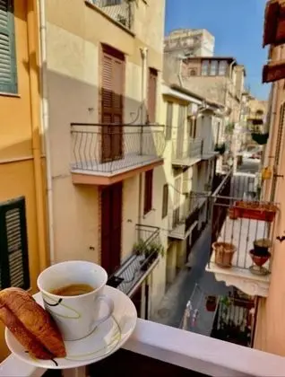 Tek Büyük veya İki Ayrı Yataklı Oda, Balkon
