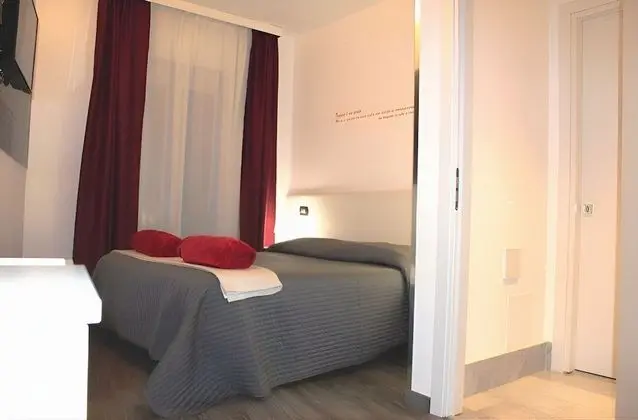 Tek Büyük veya İki Ayrı Yataklı Oda, Balkon