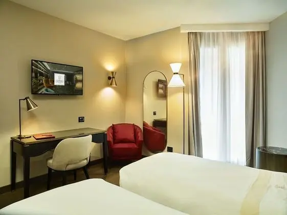 Luxury Tek Büyük veya İki Ayrı Yataklı Oda (Luxory)