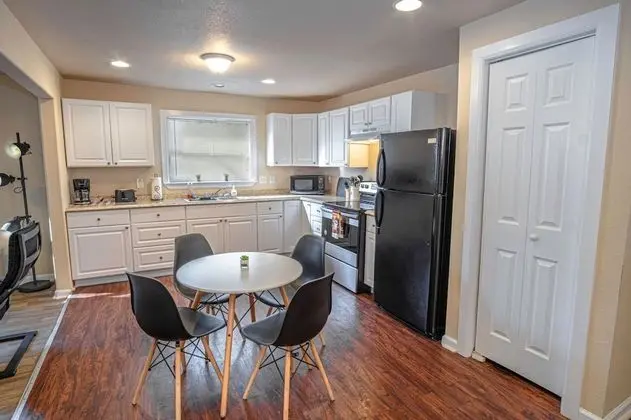 Ev (3 Bedrooms)