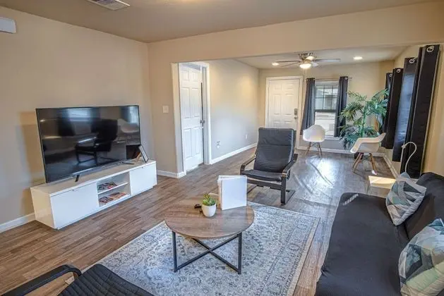 Ev (3 Bedrooms)